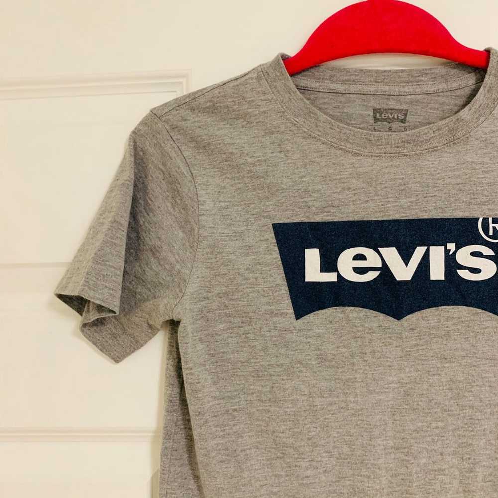 Levi's Gray Box Logo Graphic Tee S - image 3