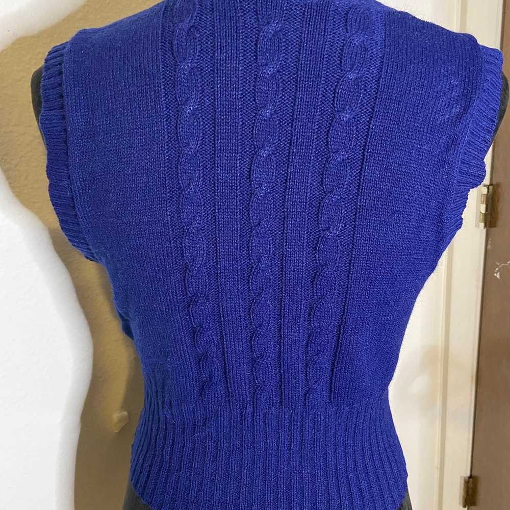 Navy Blue Cropped Cable Knit V-Neck Sweater Vest - image 4