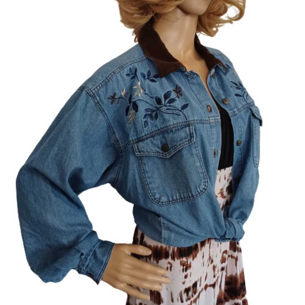 CAPACITY Vintage Embroidered Floral Denim Blue Je… - image 1