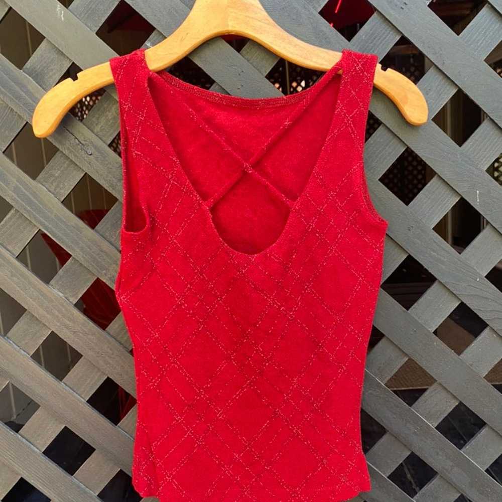 Red shimmery stretchy 90s tank top - image 2