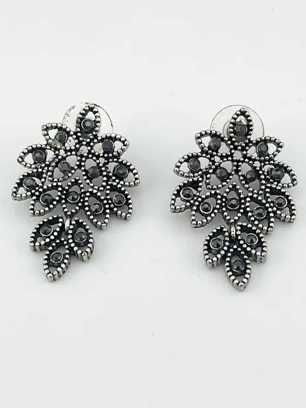 Vintage rhinestone leaf dangle drop earrings - image 2