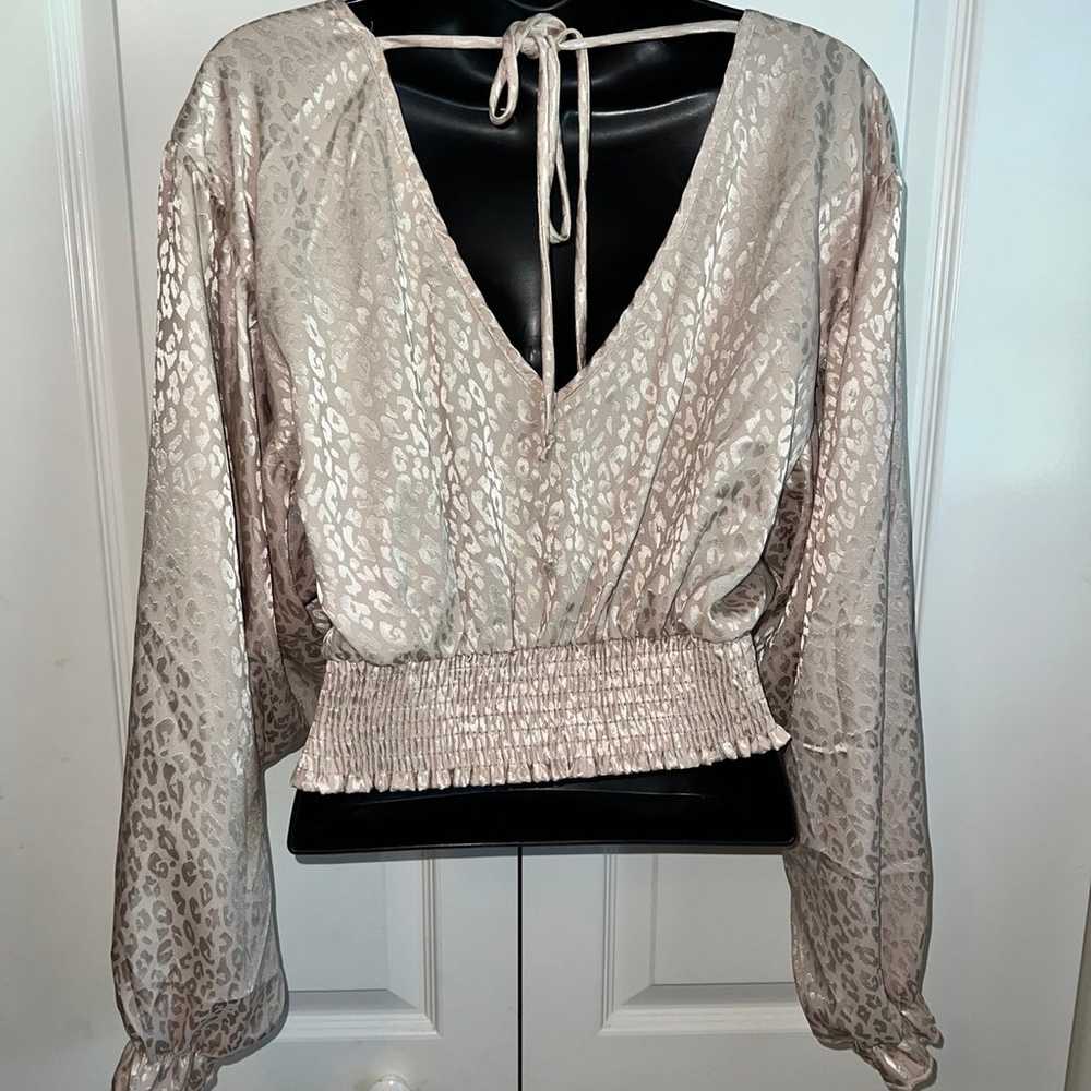 altar’d state Cropped Long Sleeve Plunging V Neck… - image 2