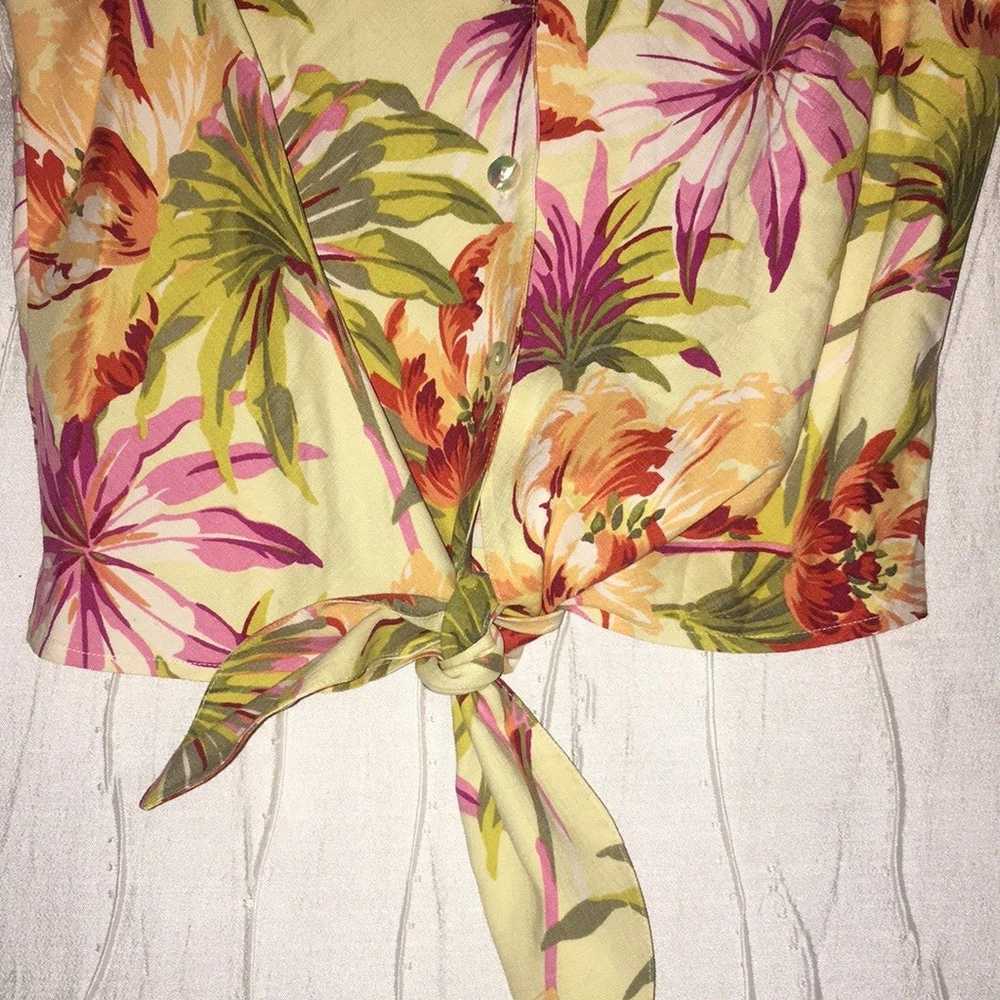 Tommy Bahama Silk Floral Blouse Top size Large - image 4