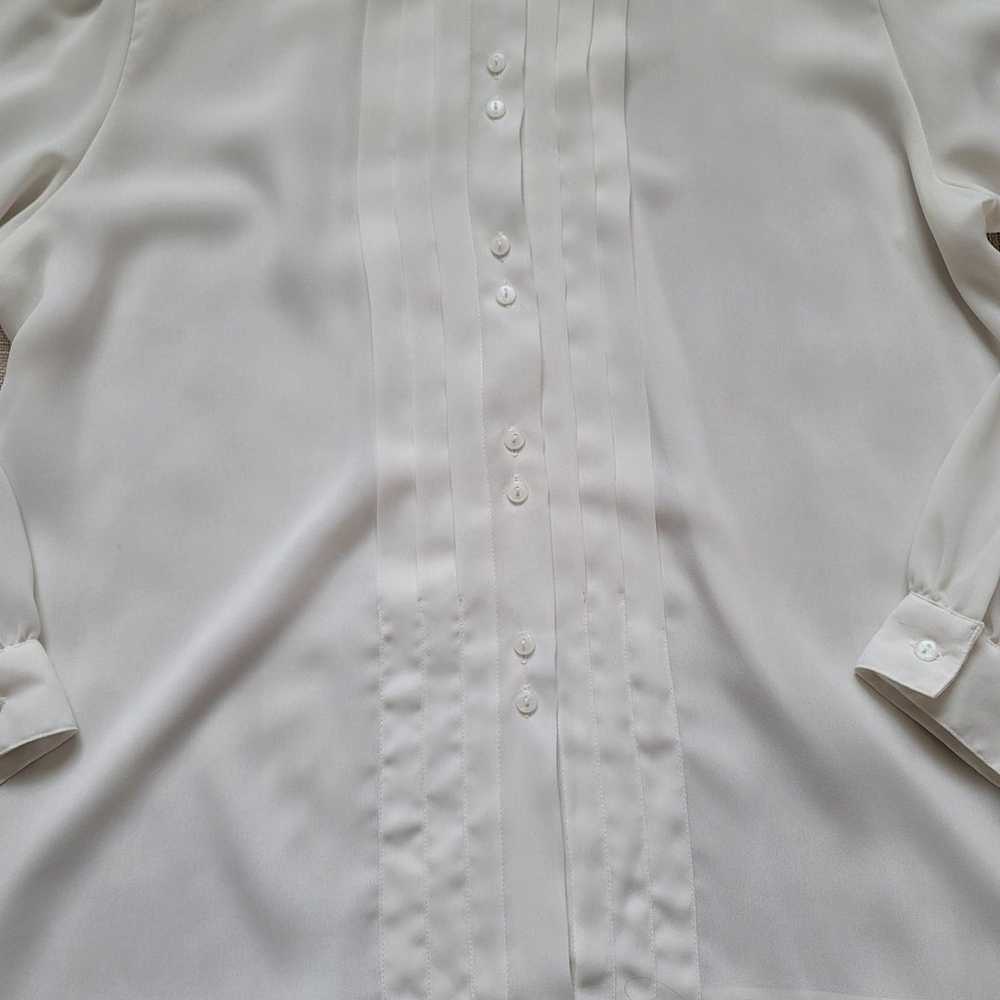 Vintage White Crochet Collar Blouse - image 5