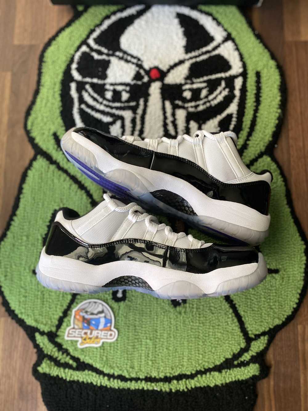 Jordan Brand × Nike Jordan 11 Concord low (2014) - image 2