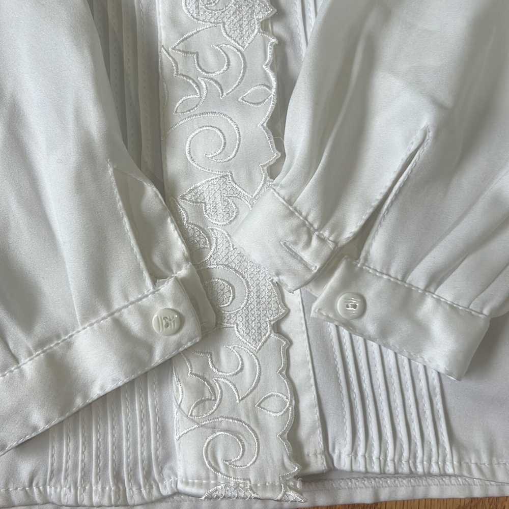 Vintage white silk blouse - image 3