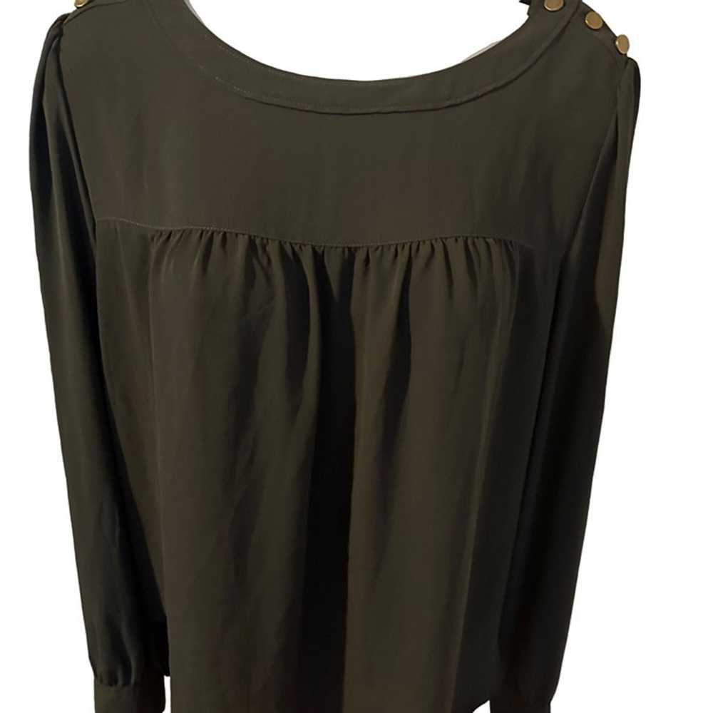 Vintage Loft green button shoulder blouse size S - image 5