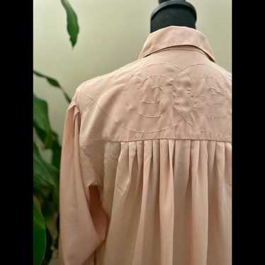 *Vintage Intuitions Light Pink/Peach Button-Down … - image 1