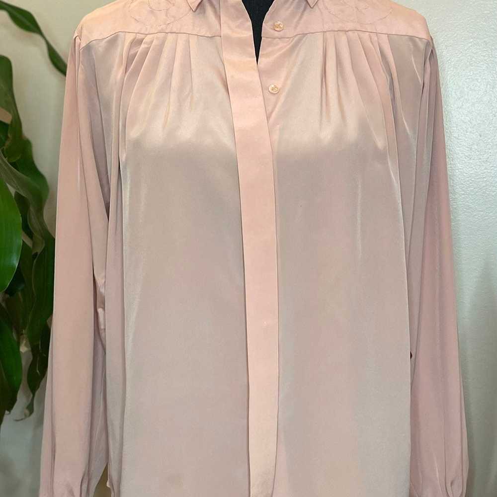 *Vintage Intuitions Light Pink/Peach Button-Down … - image 2