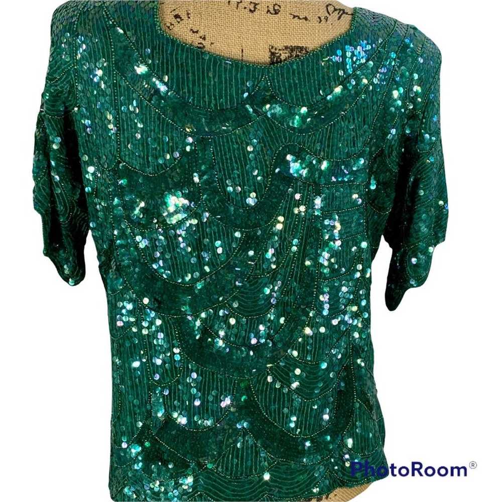 VINTAGE HOLIDAY GREEN SILK SEQUIN TOP - image 7