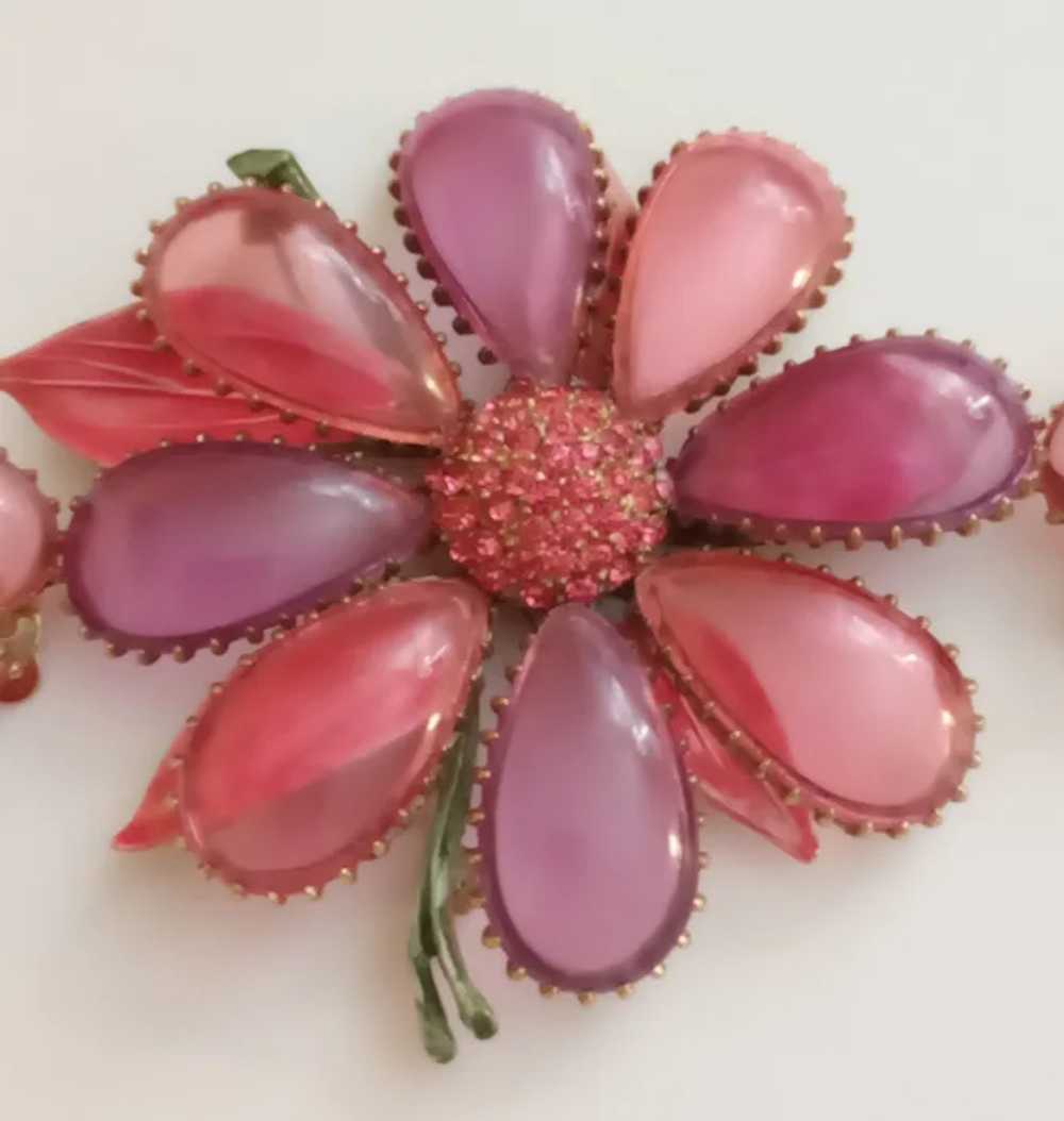 Vintage Lisner Floral Brooch Earrings Molded Luci… - image 2