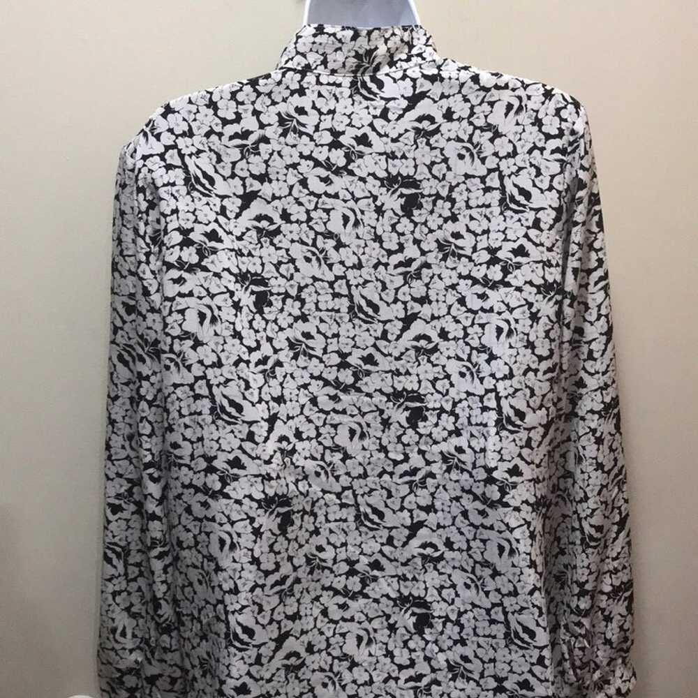 Judy bond vintage floral black & white blouse M - image 7