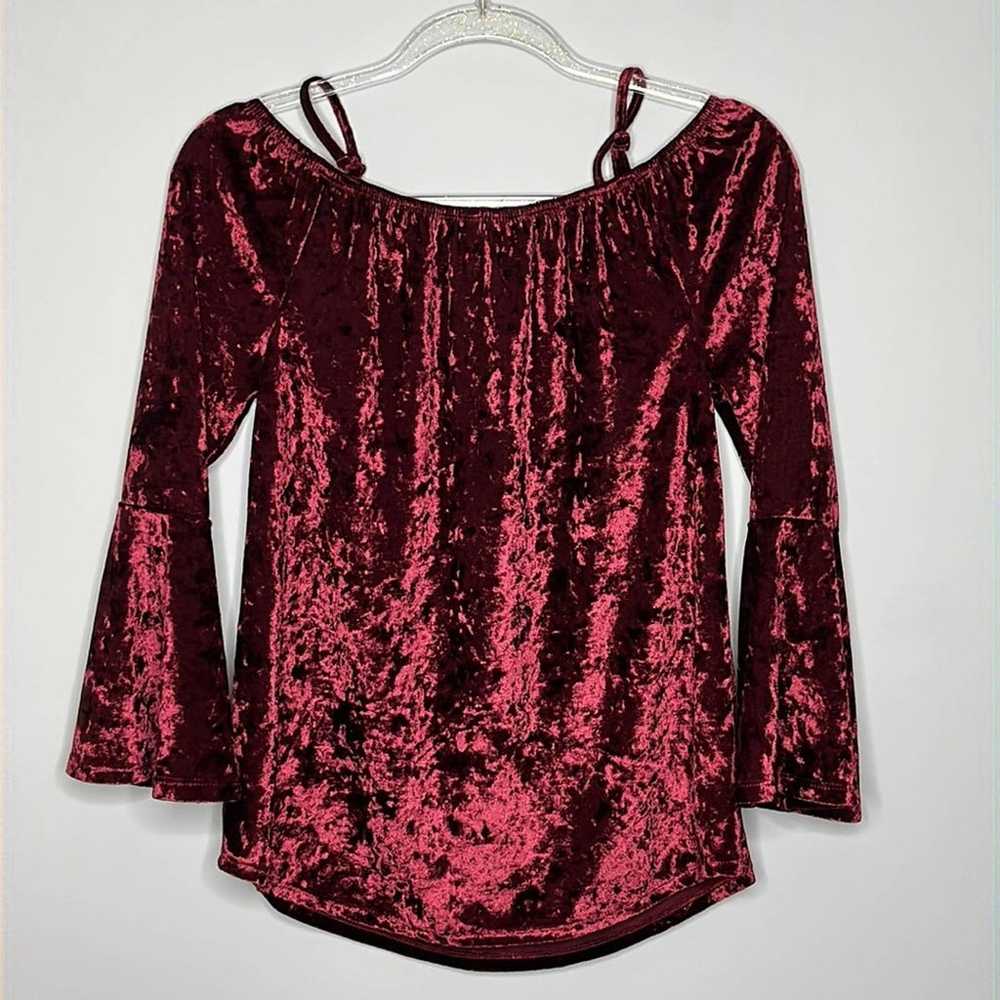 No boundaries red velvet off the shoulder bell sl… - image 5