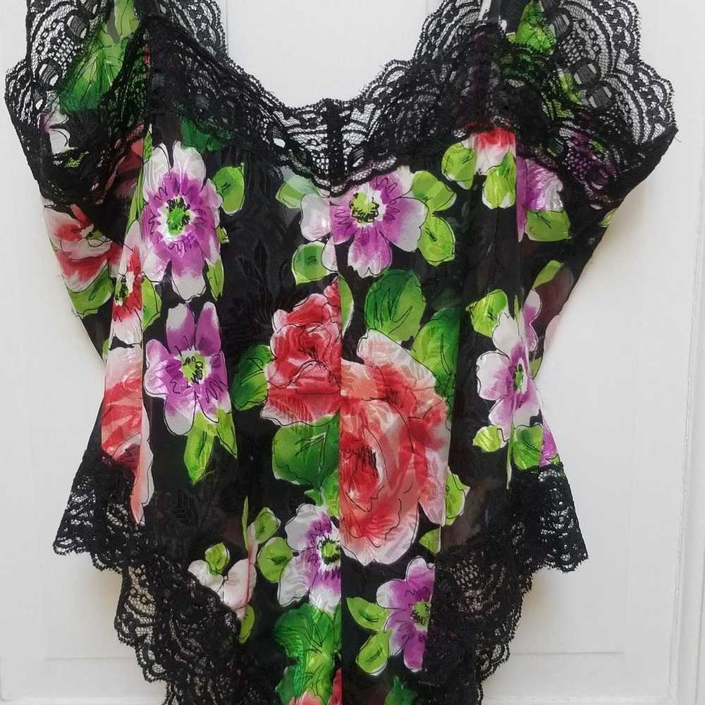 Victoria's Secret Vintage Floral & Lace Design Li… - image 8