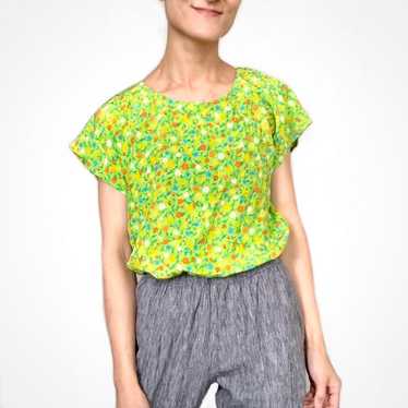 True vintage handmade lime green top with scattere