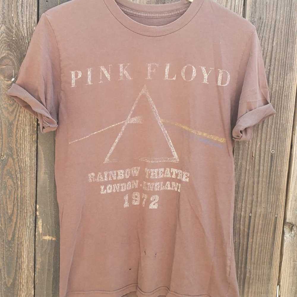 Pink Floyd vintage fit band shirt - image 2