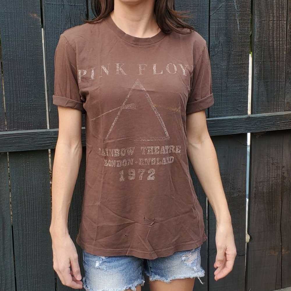 Pink Floyd vintage fit band shirt - image 6