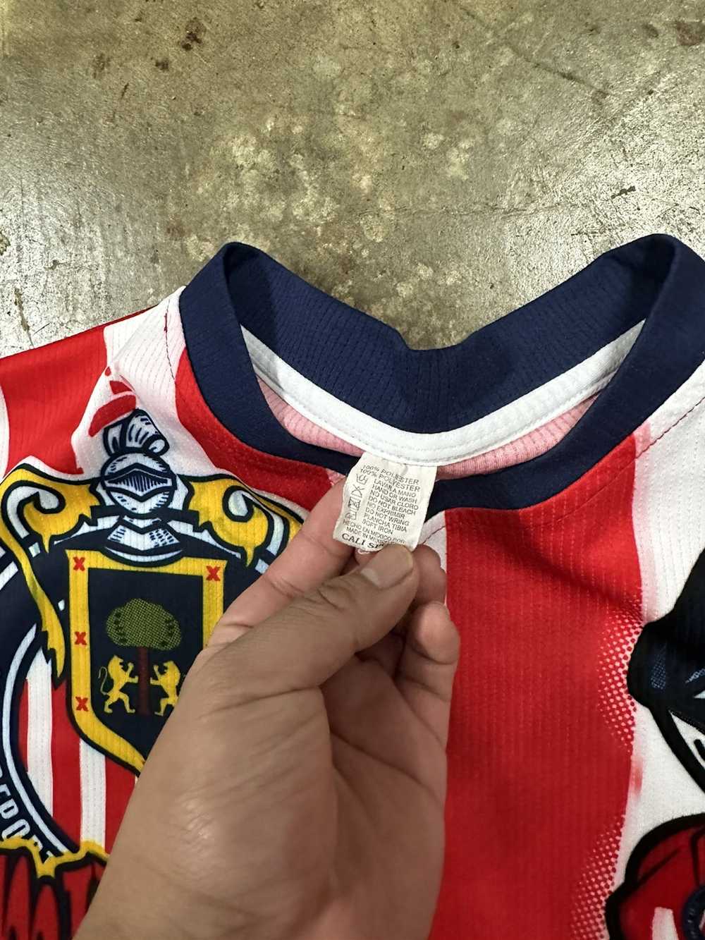 Soccer Jersey × Streetwear × Vintage 90’s Chivas … - image 3