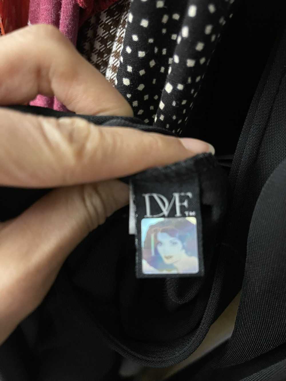 Diane von Furstenberg Vintage DVF Jeanne Silk Wra… - image 4