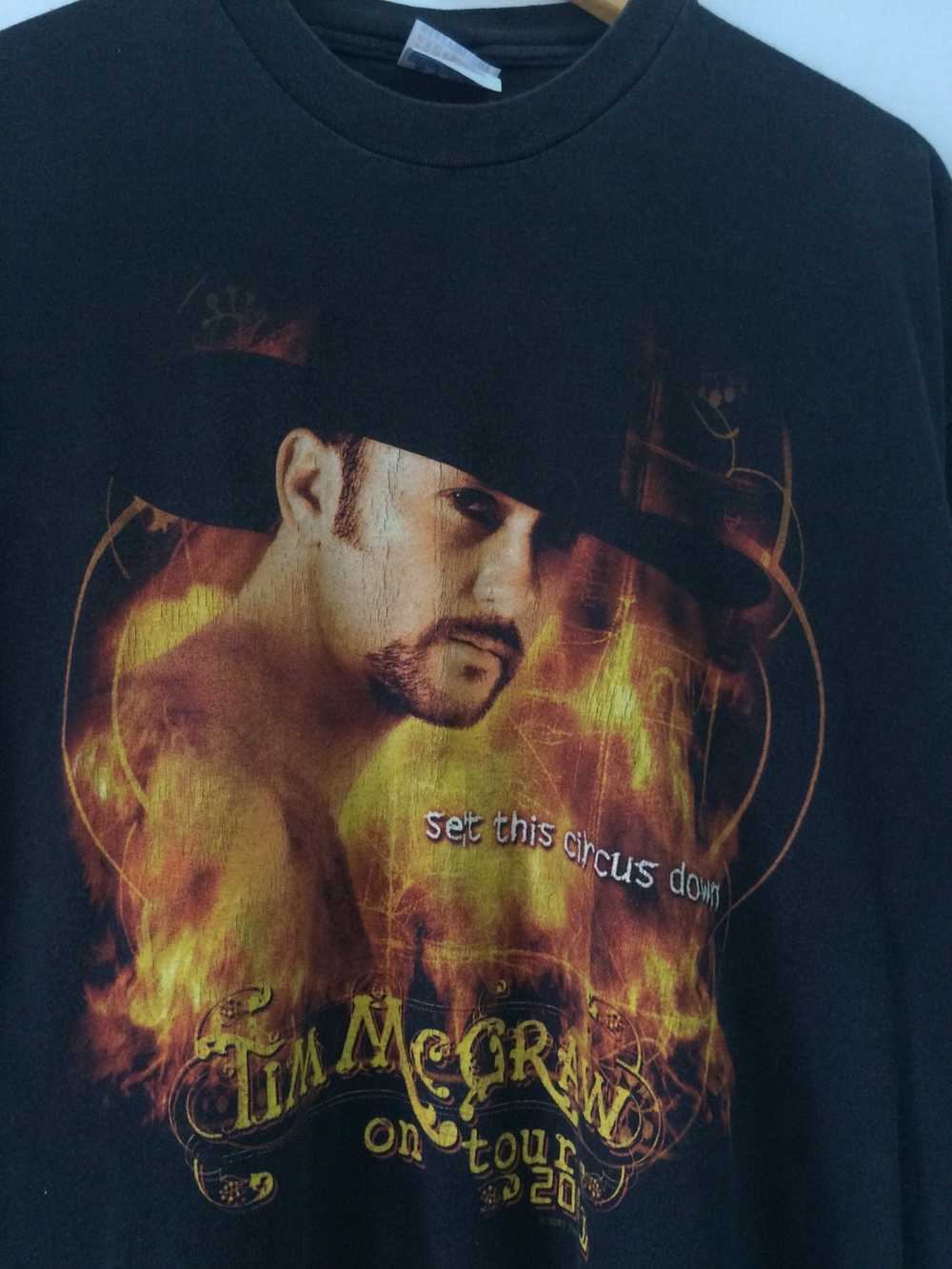 Hanes × Vintage Tim McGraw tee shirt tour 2001 - image 2