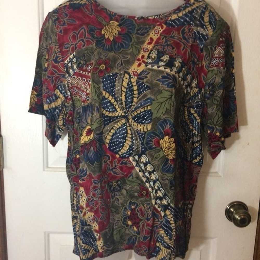 tops and blouses - image 1