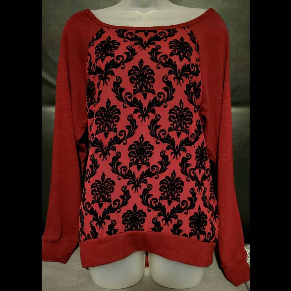 Maroon red vintage print sweatshirt - image 1