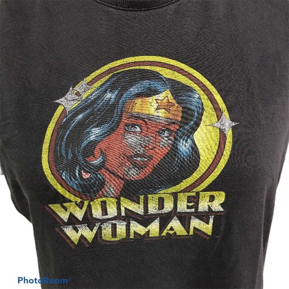 Vintage Wonder Woman marvel tshirt - image 4