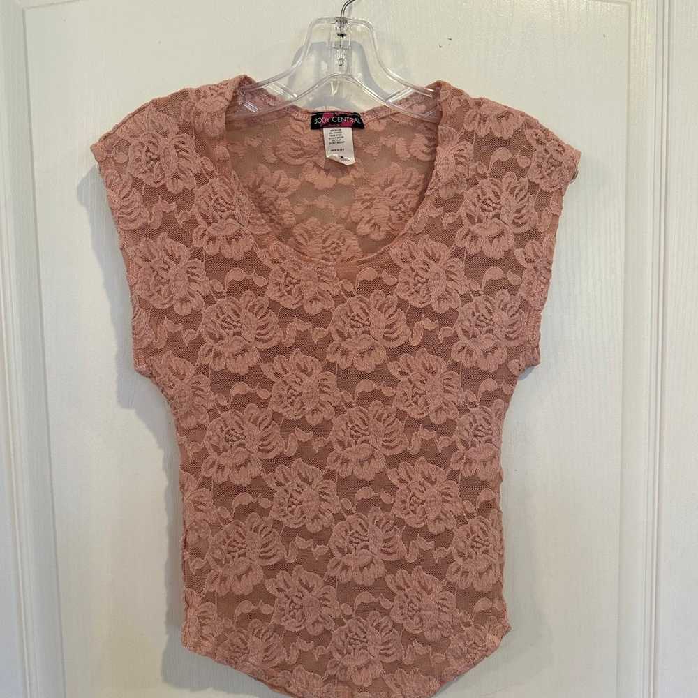 Body central women’s vintage pink all lace top si… - image 1