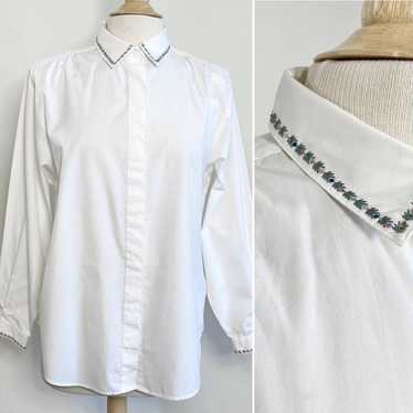 Vintage 90s creamy white embroidered blouse