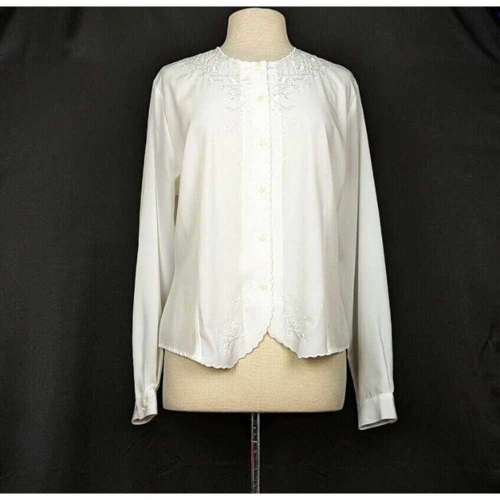 Vintage 80s Blouse White Scrolled Floral Detail C… - image 1