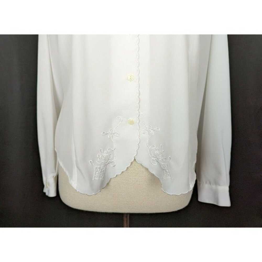 Vintage 80s Blouse White Scrolled Floral Detail C… - image 5