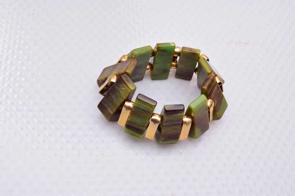 1930's Green Bakelite Stretch Bracelet - image 4