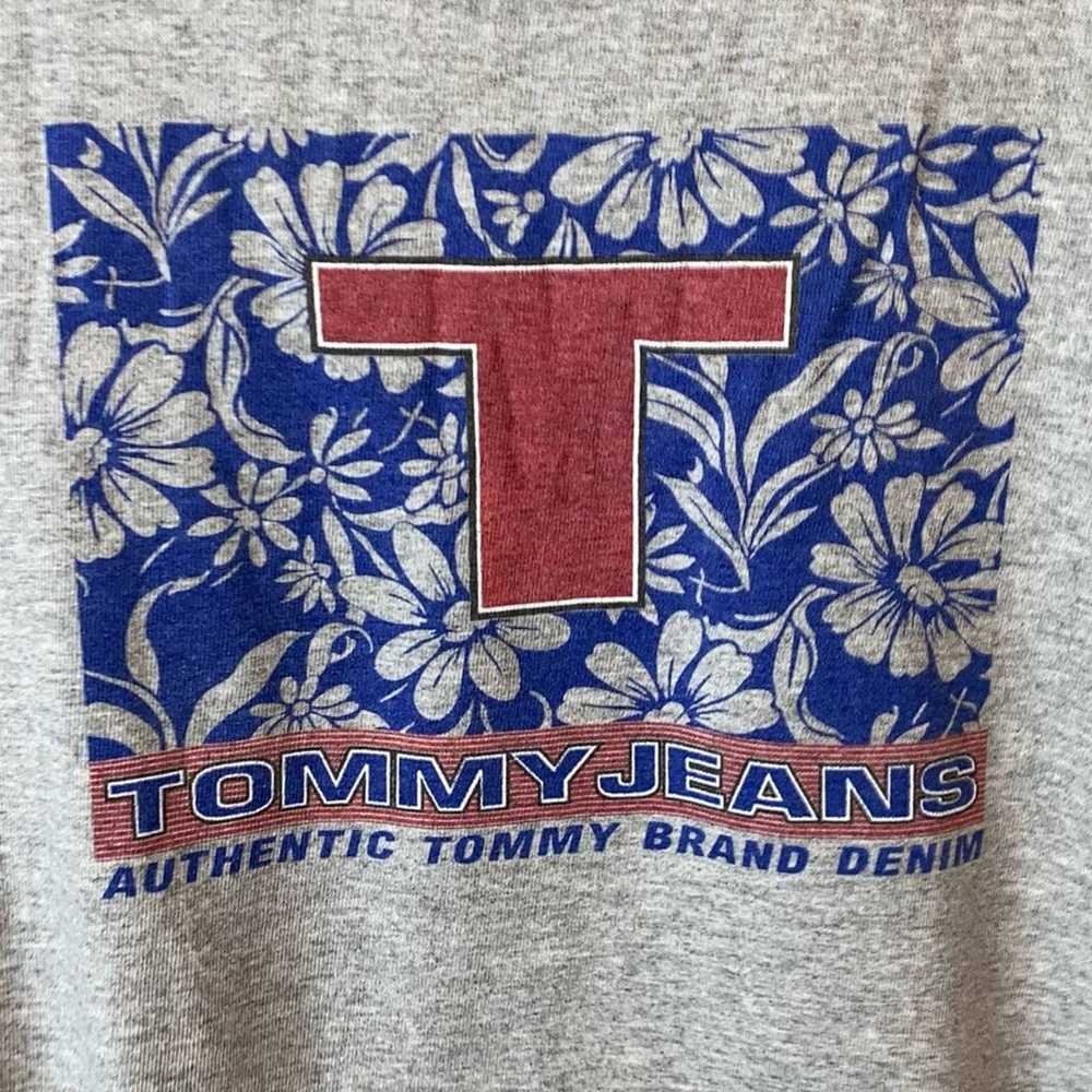 Tommy Jeans Vintage Gray Graphic Short Sleeve Tee… - image 2