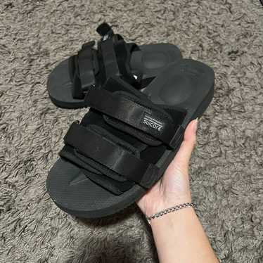 Suicoke suicoke moto-vs black slides - image 1