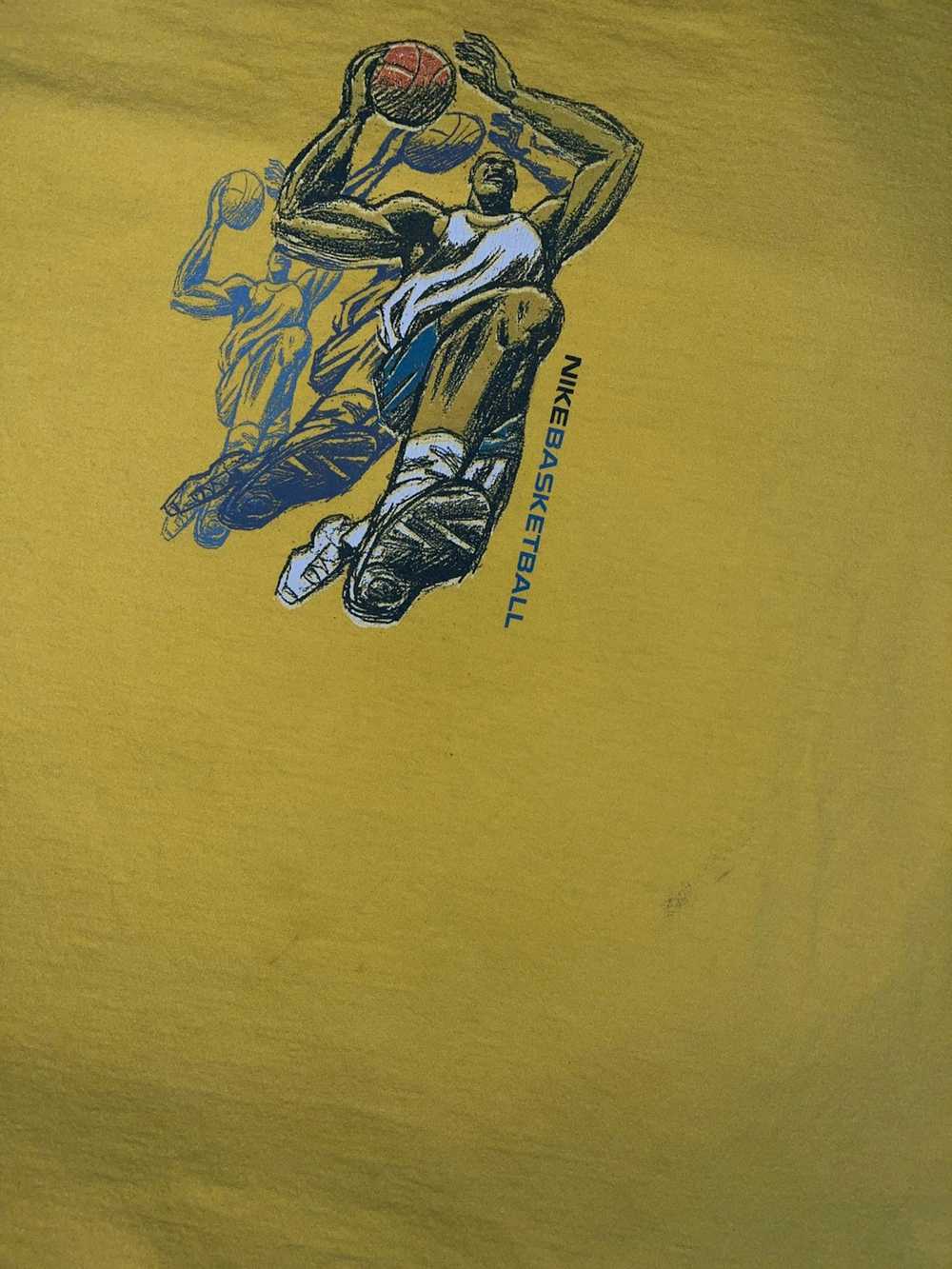 Nike × Vintage Vintage 90s Nike Basketball Tshirt - image 2