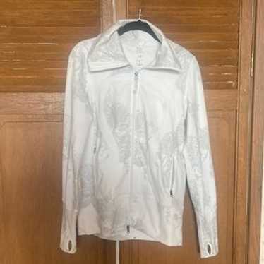 美品 Lululemon Difine ジャケット サイズ4 花柄　シースルー Lululemon Luxtreme Running Half-Zip - Inflect Floral Lunar