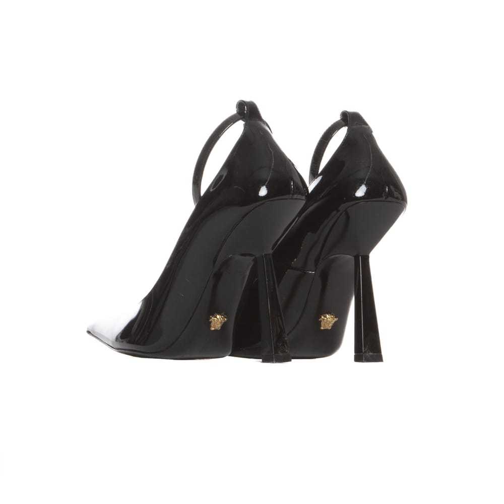 Versace Patent leather heels - image 3