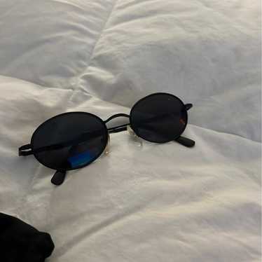 Retro sunglasses - image 1