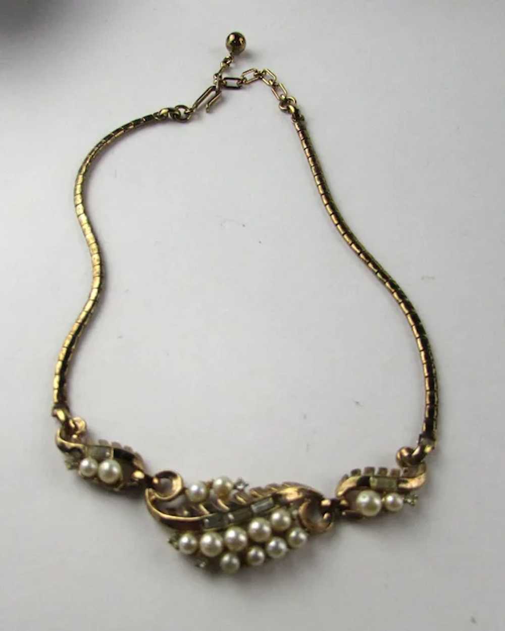 Crown Trifari Mid Century Necklace With Faux Pear… - image 10