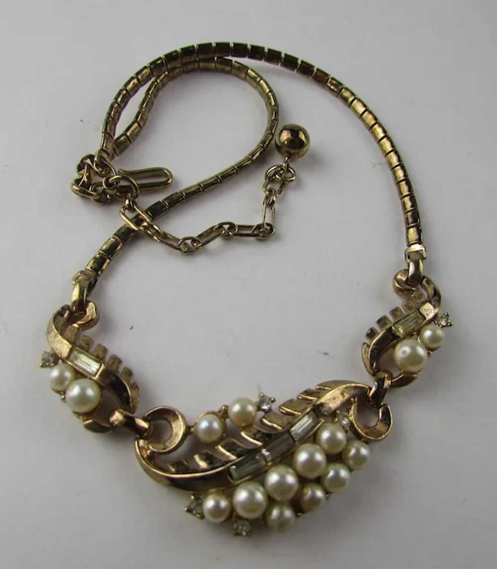 Crown Trifari Mid Century Necklace With Faux Pear… - image 11