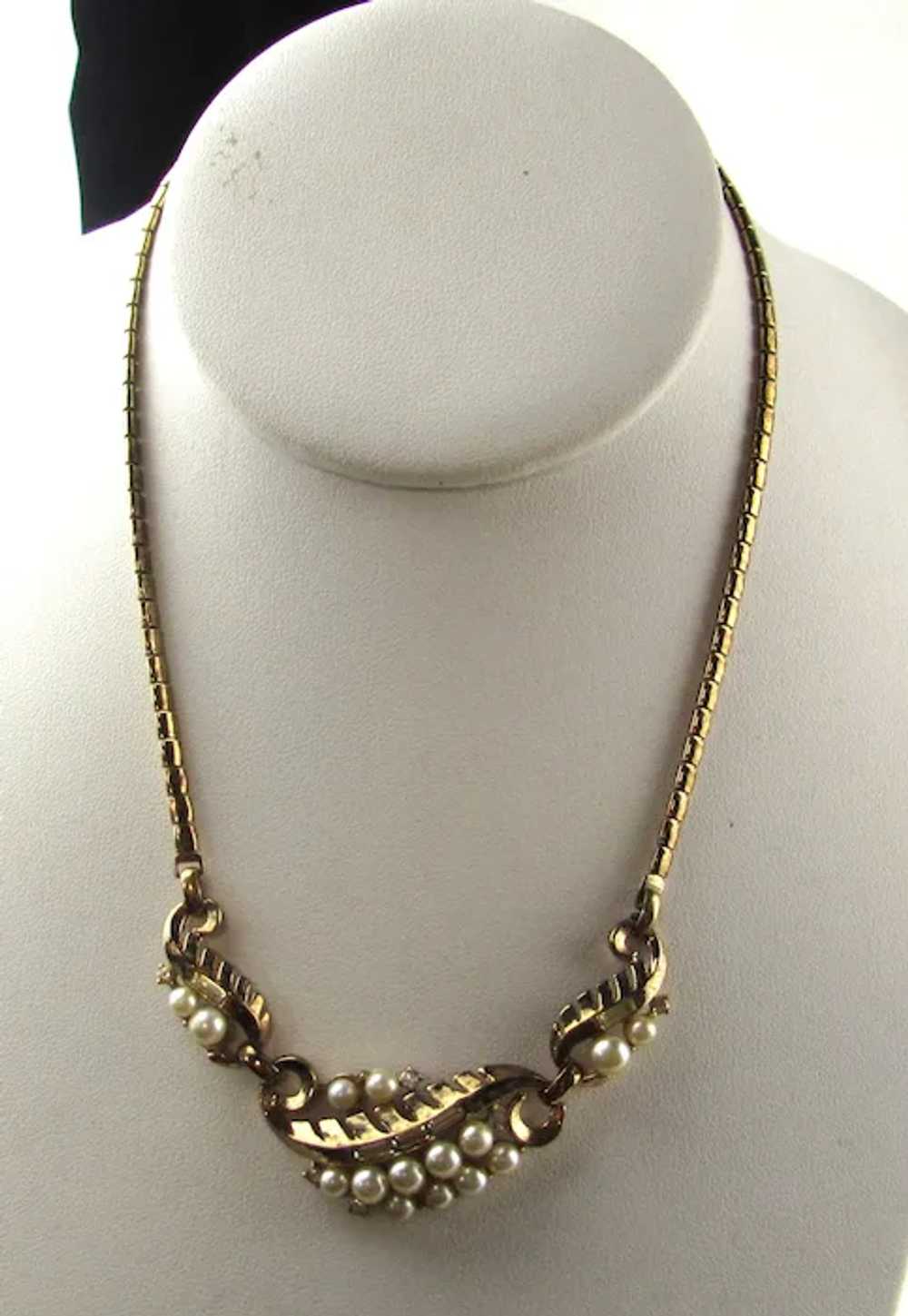Crown Trifari Mid Century Necklace With Faux Pear… - image 4