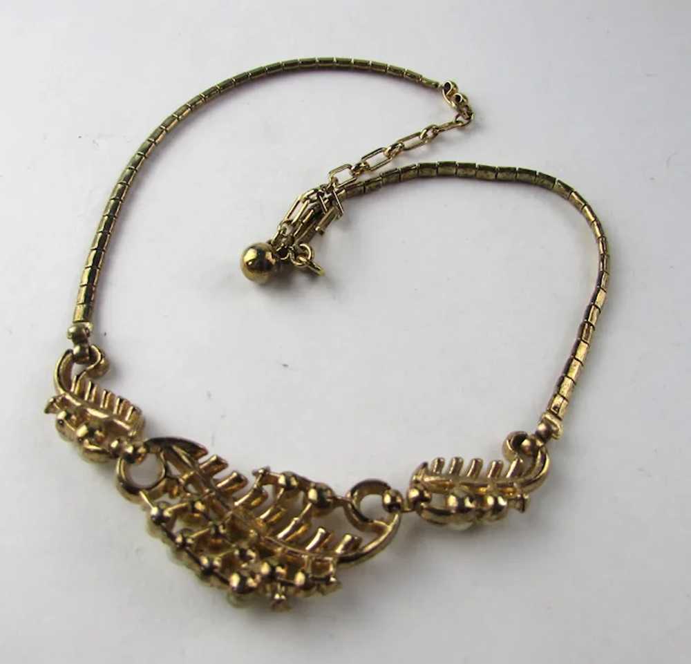 Crown Trifari Mid Century Necklace With Faux Pear… - image 5