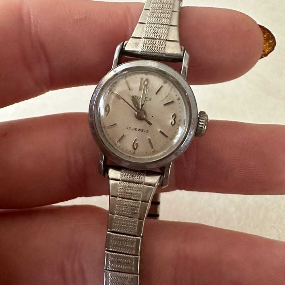 Timex vintage ladies silver chrome plated white d… - image 2