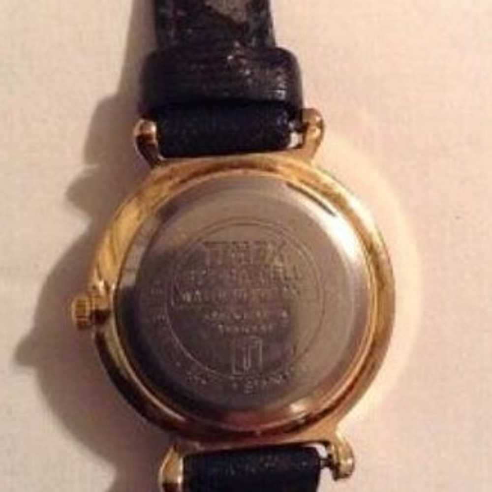 Vtg Black Timex Analog Wristwatch - image 3