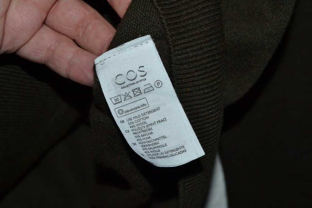 Cos × Streetwear Cos Basic Olive Crew Neck Sweate… - image 10