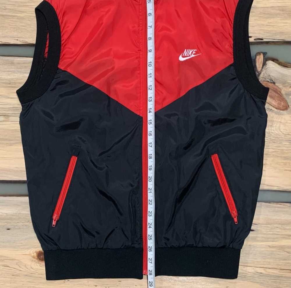 Nike Vintage Nike Nylon Vest With Hideaway Hood B… - image 11