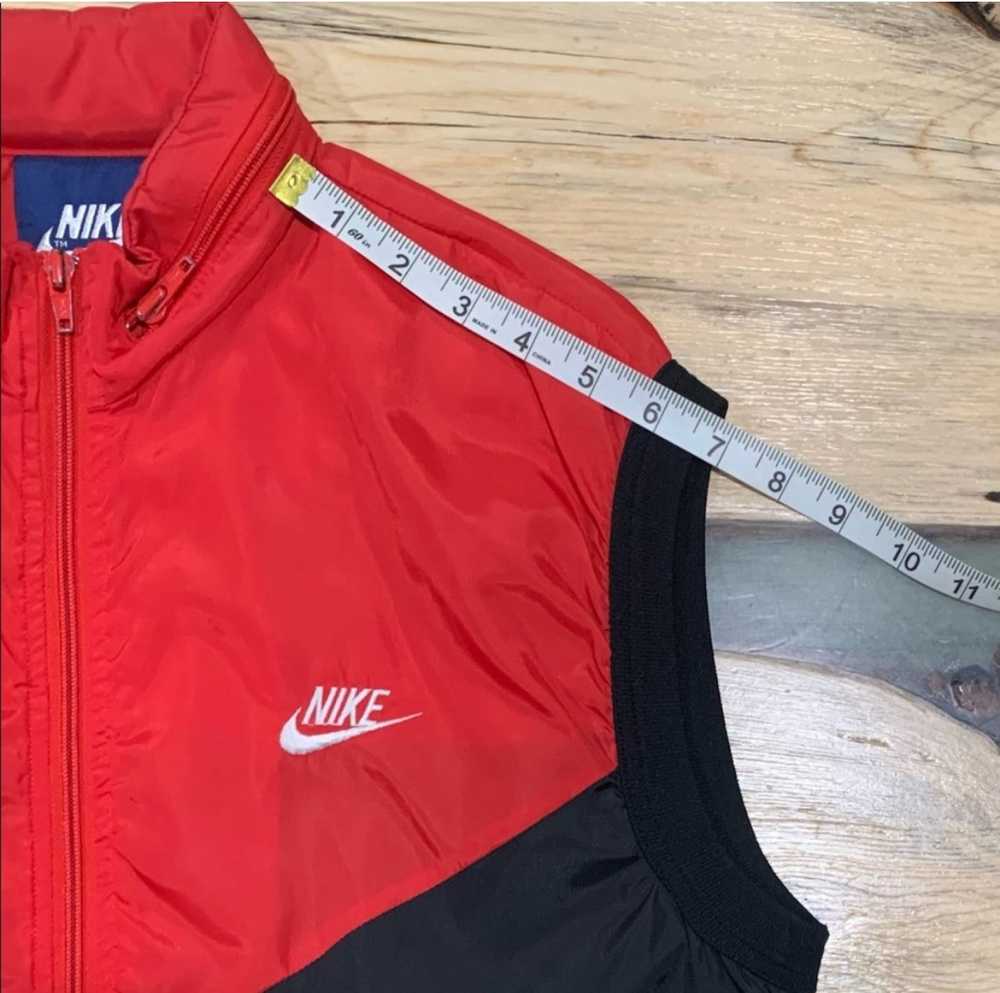 Nike Vintage Nike Nylon Vest With Hideaway Hood B… - image 12