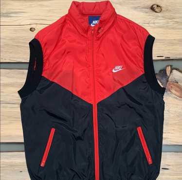 Nike Vintage Nike Nylon Vest With Hideaway Hood B… - image 1