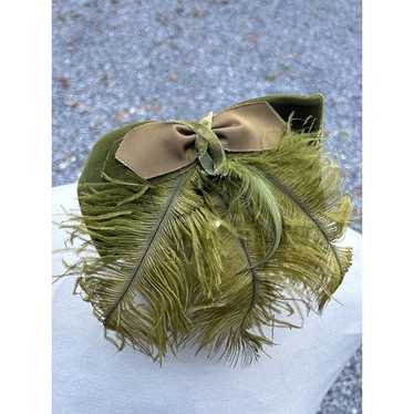 Vtg Fascinator Hat Green Velvet Feathers On Hair … - image 1