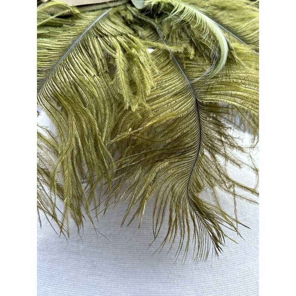 Vtg Fascinator Hat Green Velvet Feathers On Hair … - image 3